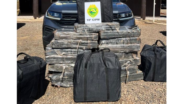 Laranjeiras - PM apreende grande quantidade de maconha e prende traficante 